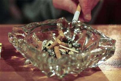 德国公司不再雇用吸烟者：美国烟民主动做戒烟广告